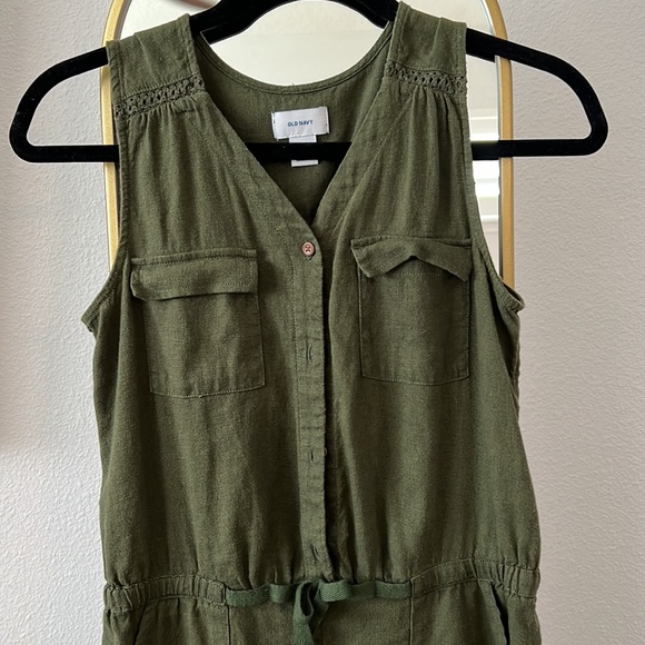 3/$12  - Old Navy Khaki Romper Size XL (14) - Picture 3 of 5